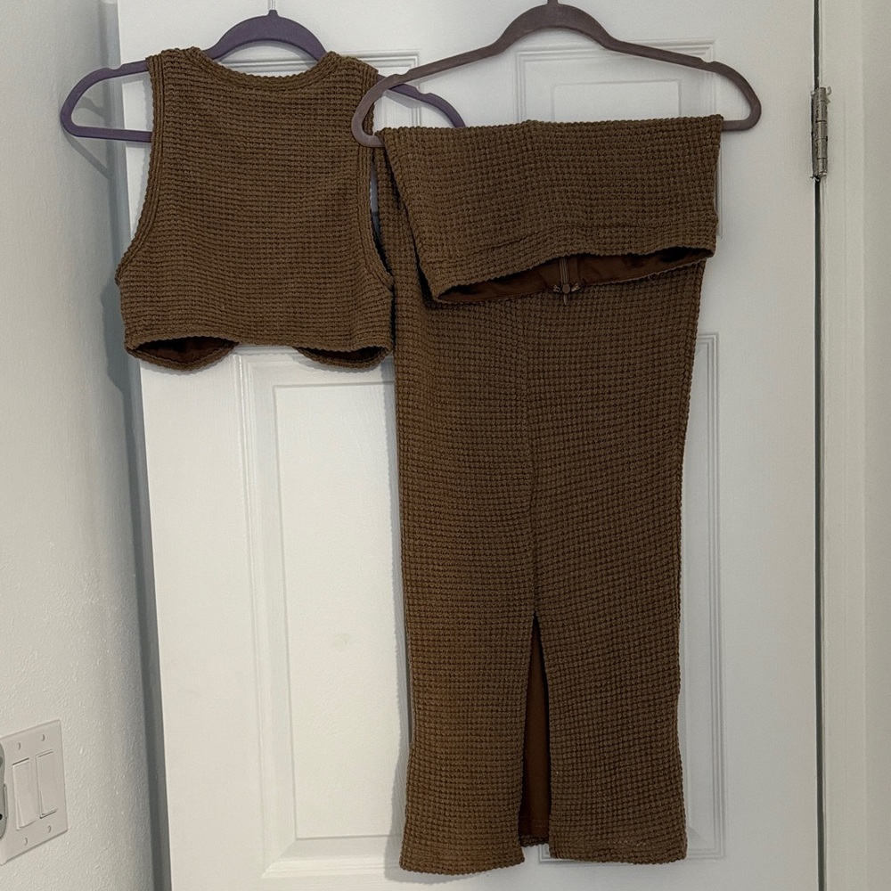 Sabo Skirt Brown Crocheted Maxi Skirt & Crop Top Set - Picture 4 of 5